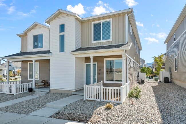 Photo - 108 Fairmont Pl