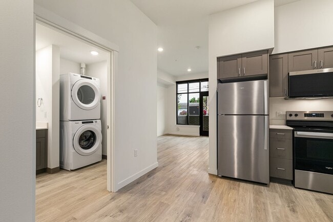 Photo - Brand New Luxury Apartments in Lynden - Ci...
