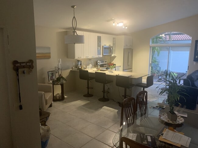 Photo - 922 Opal Terrace