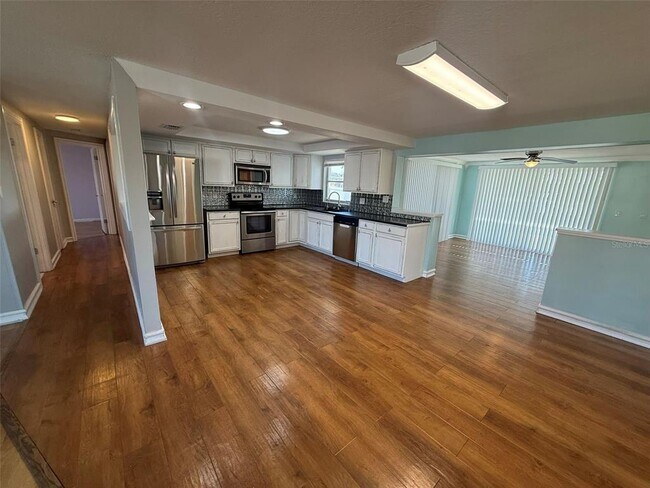 Photo - 121 Carlisle Ave NW