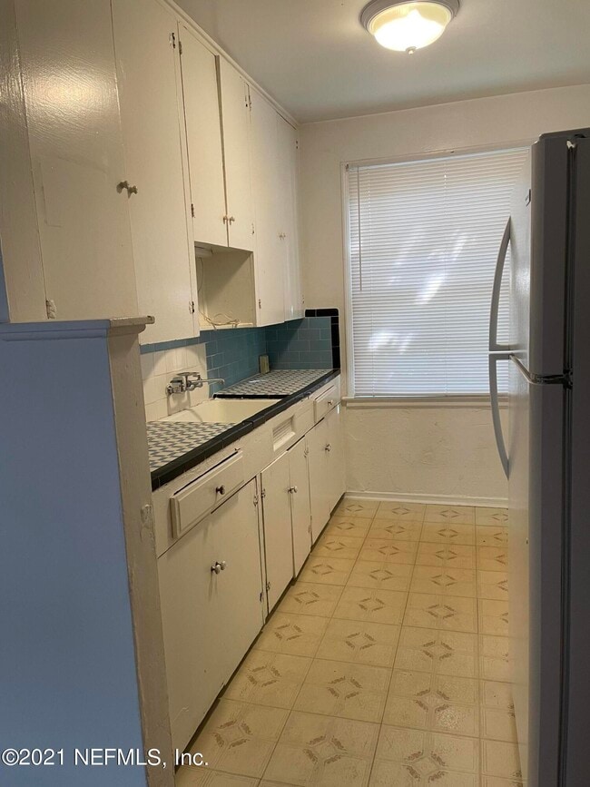 Photo - 1529 McDuff Ave S