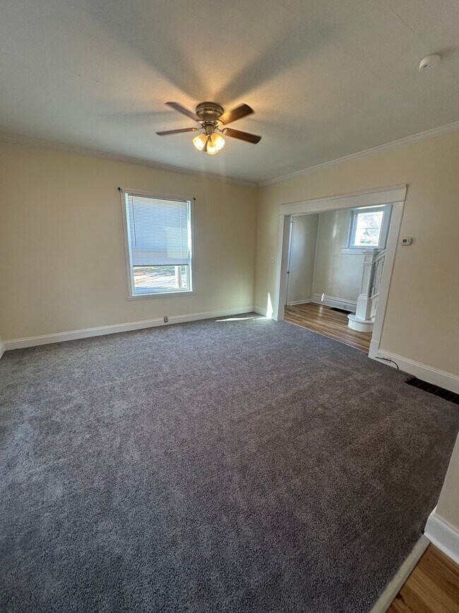 Photo - New Listing SINGLE FAMILY HOME!