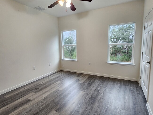 Photo - 6202 Lacey Oak Dr