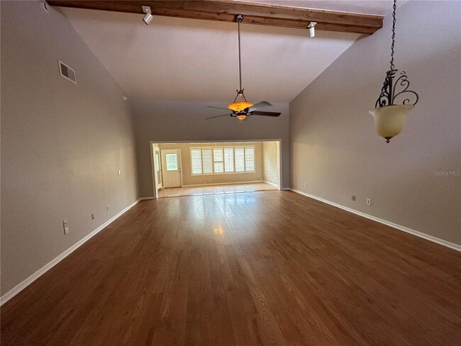 Photo - 1539 Pickwood Ave