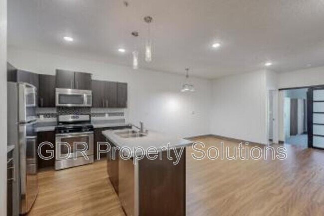 Photo - 950 4th St NW Unit 305