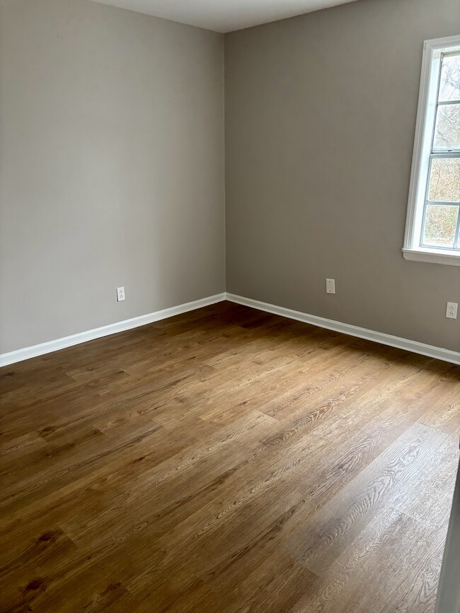 242 Lake Dr Unit 1