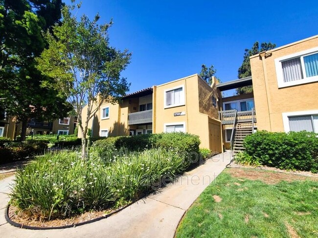 Photo - 17105 W Bernardo Dr Unidad #208