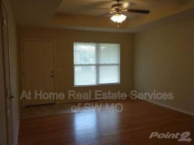 Photo - 3327 S Parkmont Ct