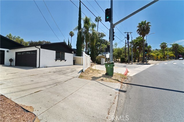 4700 Topanga Canyon Blvd