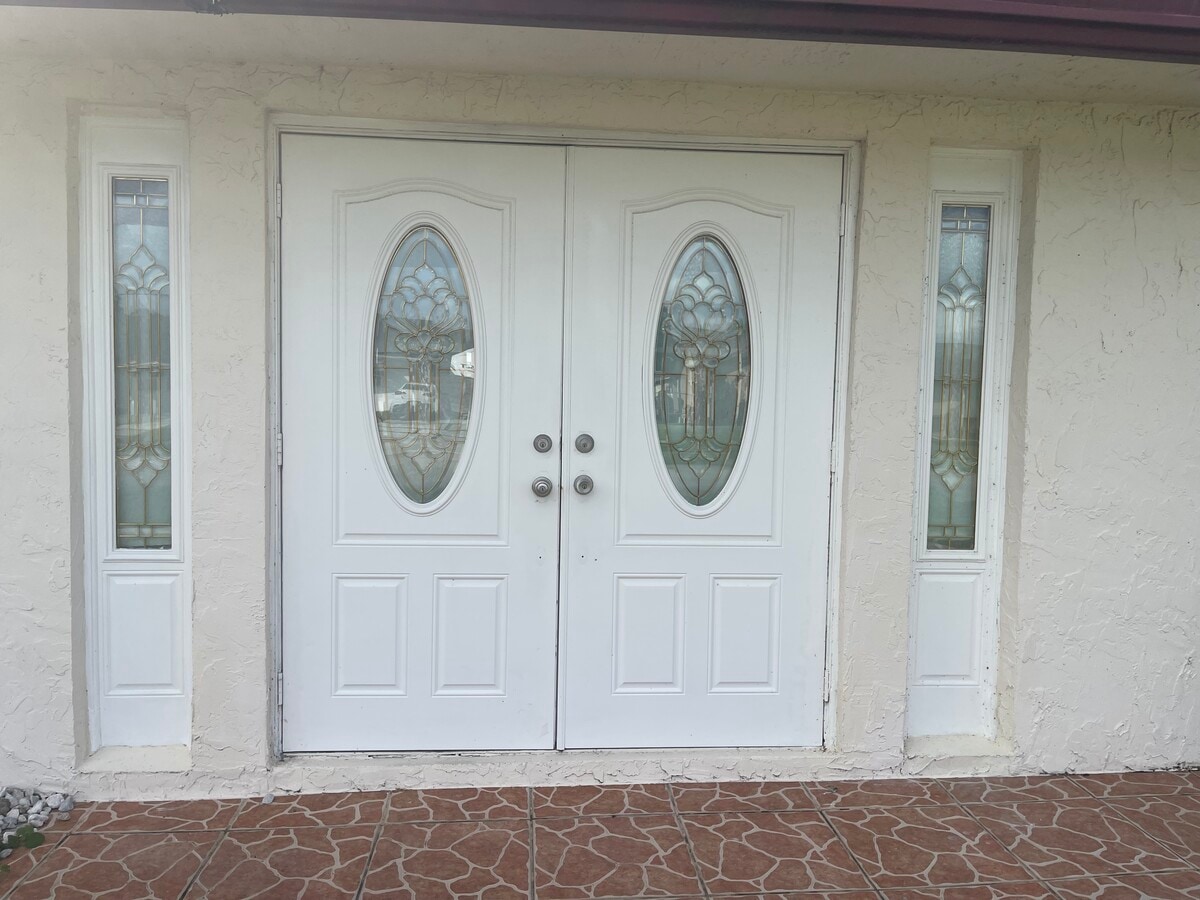 Photo - 12840 SW 11th Pl