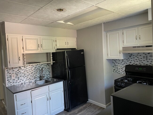 Building Photo - 607 Ohio River Blvd Unit Apt 2