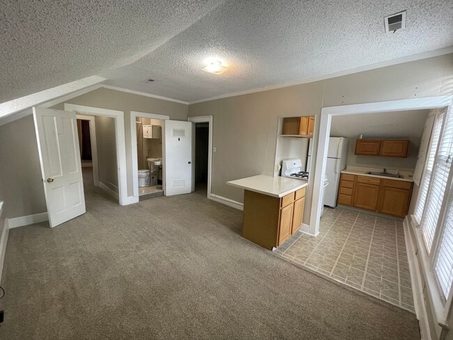 Photo - 818 N Corona St Unit 2