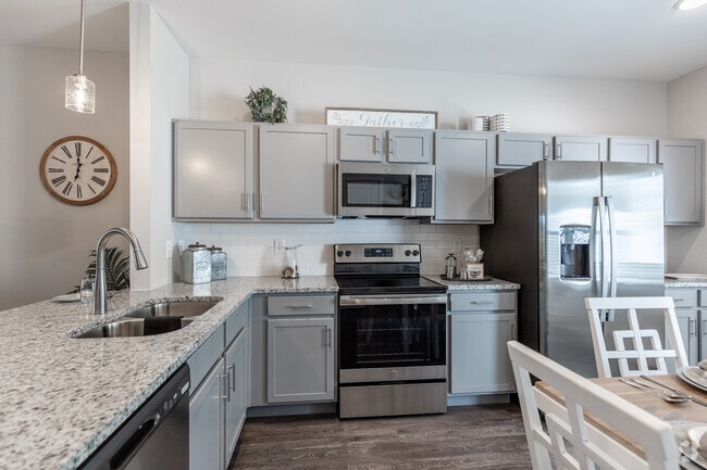2BR, 2.5BA - Willow - 1,154SF - Kitchen