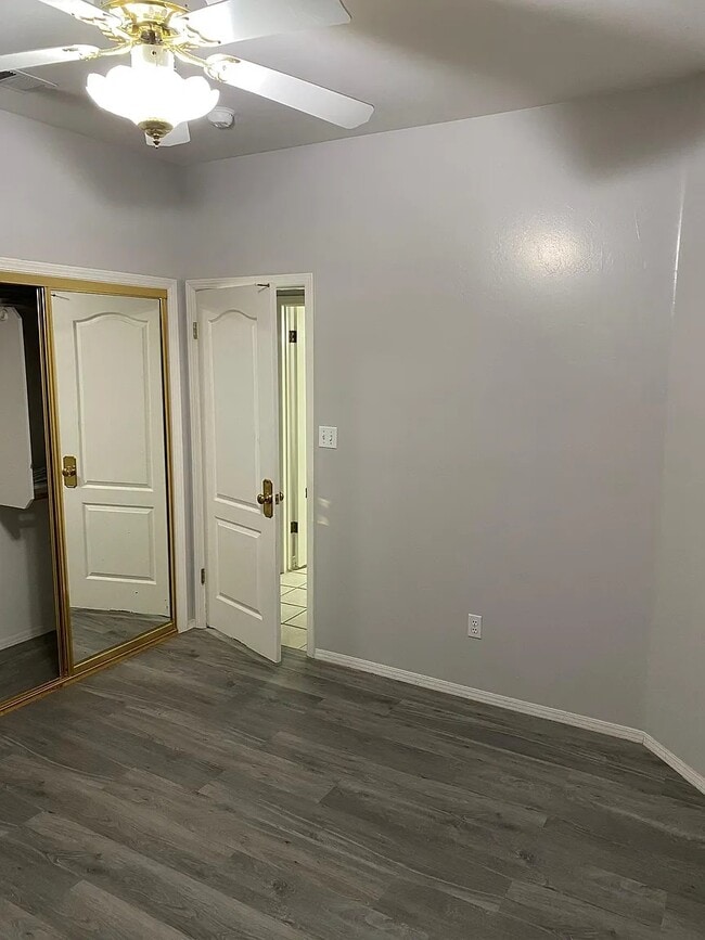 Photo - 12216 Kingfisher Ave