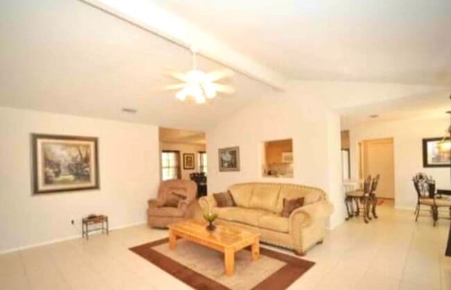 Photo - 9008 Gainsborough Dr