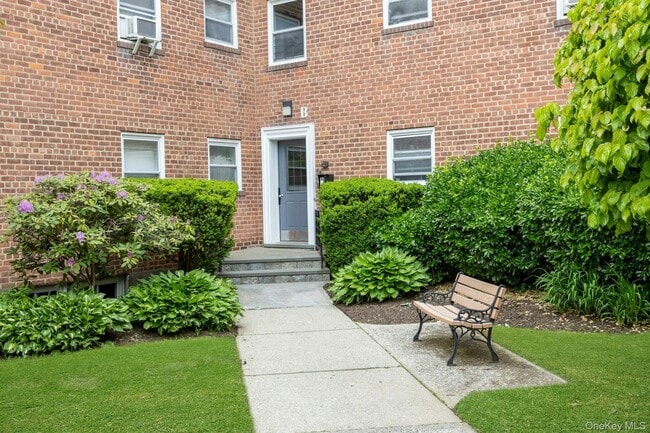 Photo - 330 S Broadway Unit B2