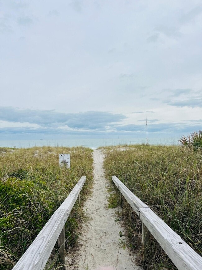 Photo - 4800 Ocean Beach Blvd Unidad 219