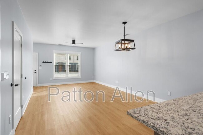 Photo - 21 Catawba Valley Ct