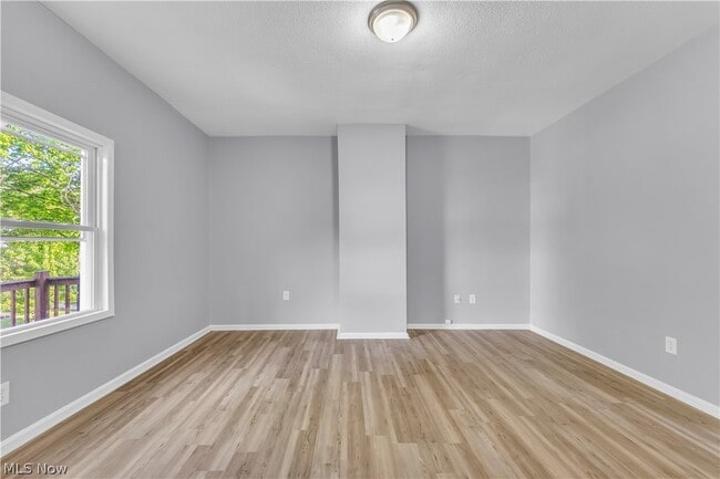 Photo - 1873 W 47th St Unit 2/UP