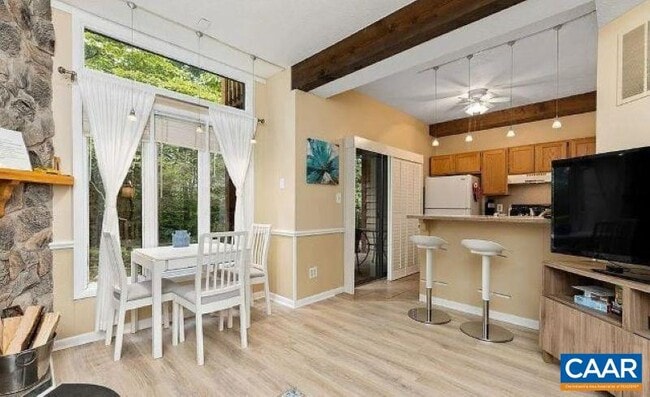 Photo - 718 Laurelwood