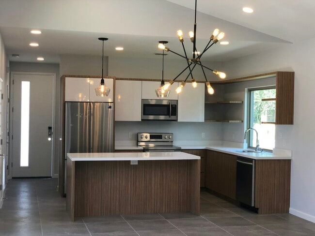 Photo - 6310 Guinevere Dr