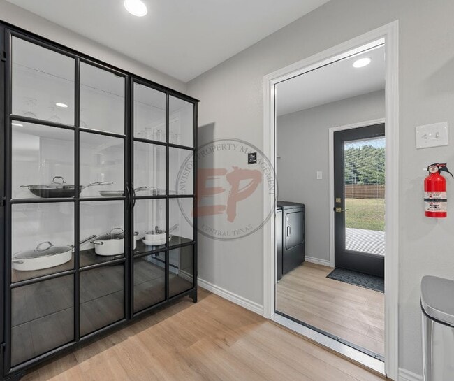 Photo - 1190 Greenwood Ln