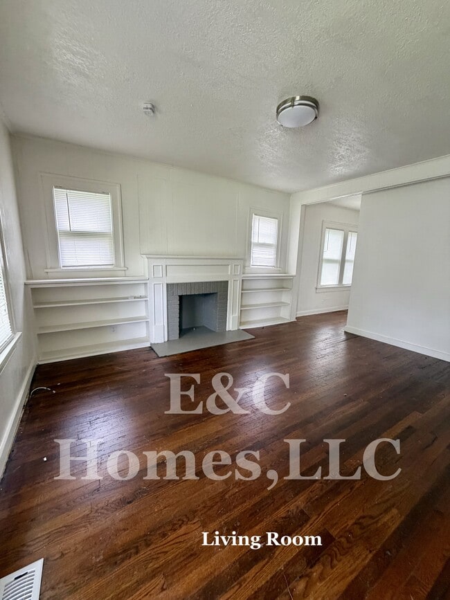 Photo - 2805 Denver St