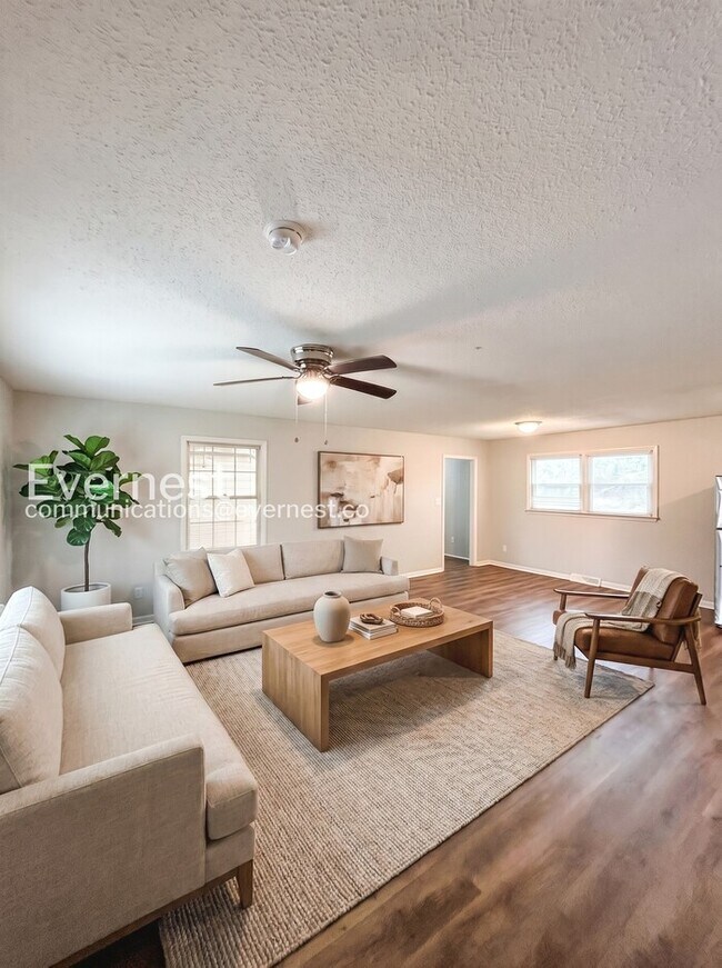 Photo - 4026 Angus Dr
