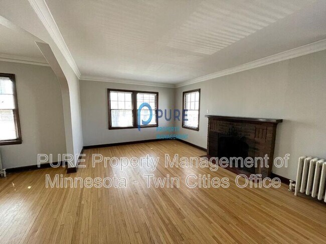 Photo - 4729 Chicago Ave