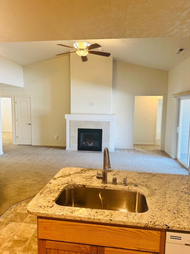 Photo - 1586 W 44th Ave