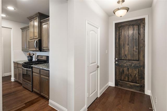 Photo - 1261 Wiltshire Dr