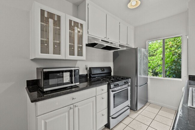 Photo - 5055 Coldwater Canyon Ave Unit 217