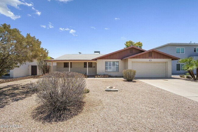 Photo - 1137 E Bishop Dr