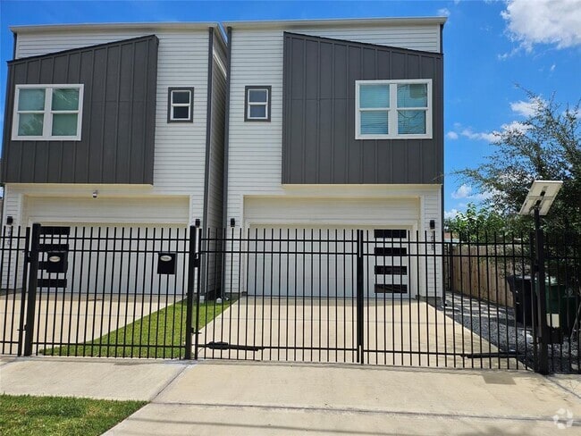 Building Photo - 1508 Weiss St Rental