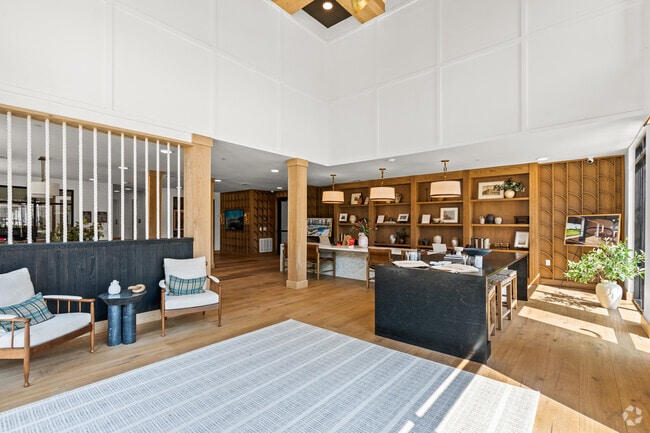 Leasing Office - Interior