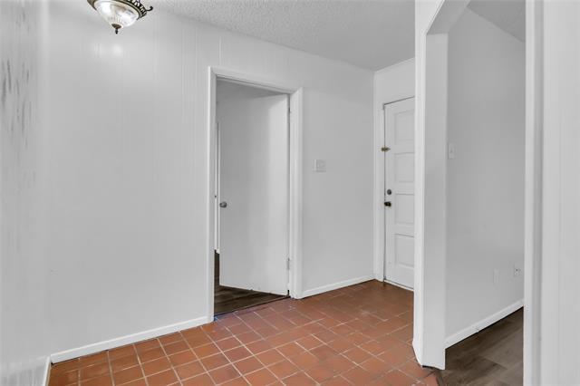 Photo - 805 Irwin Dr