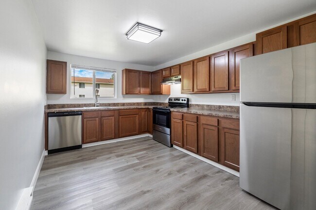 510-550-550 Warren St