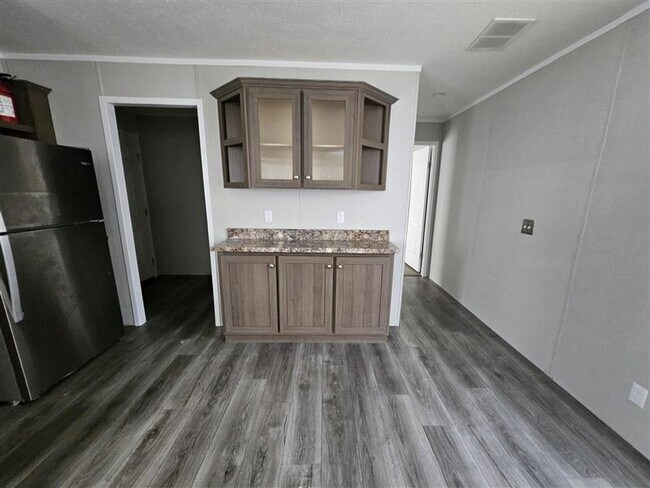 Photo - 260 Bay Port Cir