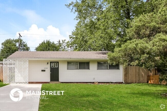 Building Photo - 3230 Vanderberg Ave Rental