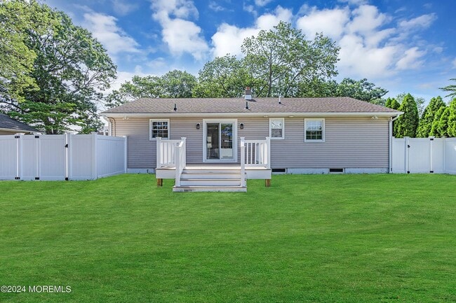 Photo - 1708 Grove St