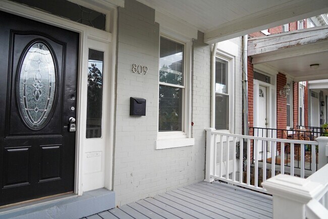 Photo - Lovely 4br/2bth home w/parking in Petworth - Priced to rent ASAP!