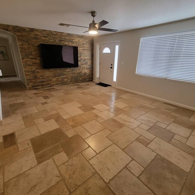 Photo - 2846 Seville Ln