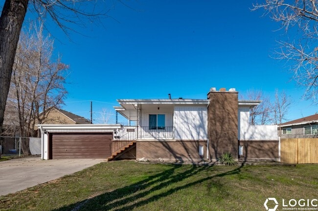 Building Photo - 7338 Rusty Dr