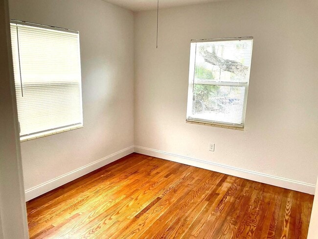 Photo - 421 N Ocean Breeze