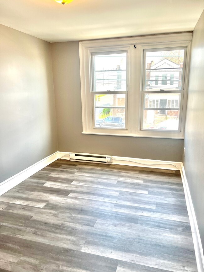 Photo - 904 E Tioga St Unidad Apt 2