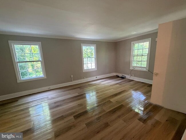 Building Photo - 1 Breakneck Rd Unit 4