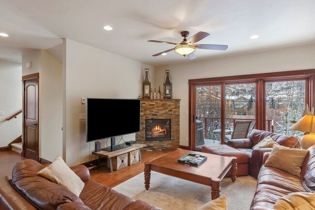Building Photo - 313 Majestic Cir Unit ID1246511P Rental