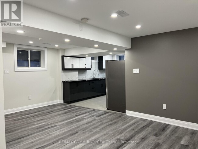 Photo - 21 Hazeldine Dr