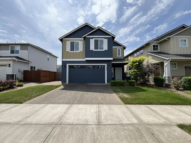 Building Photo - Stunning 3 Bedroom with Bonus Room | Solar Panels, Stainless Steel Appliances & Fenced Backyard