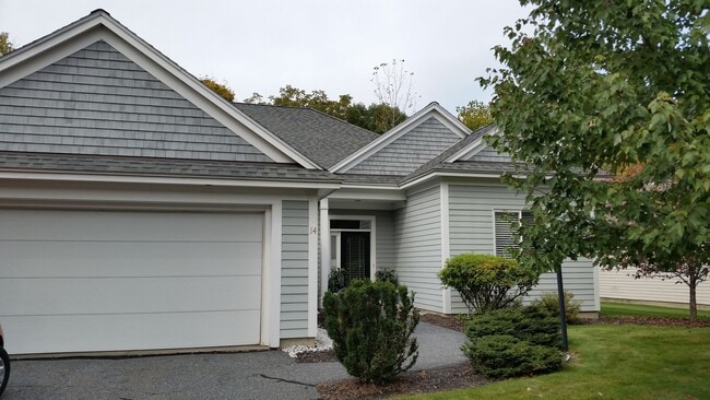 Building Photo - 3BR/3BA house plus utilities $2600